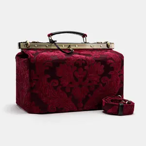Queen Wine Genevieve Carpet Gladstone Bag