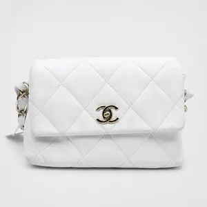 Pre-owned CHANEL H5 white small soft cowhide diamond flap chain bag 17438