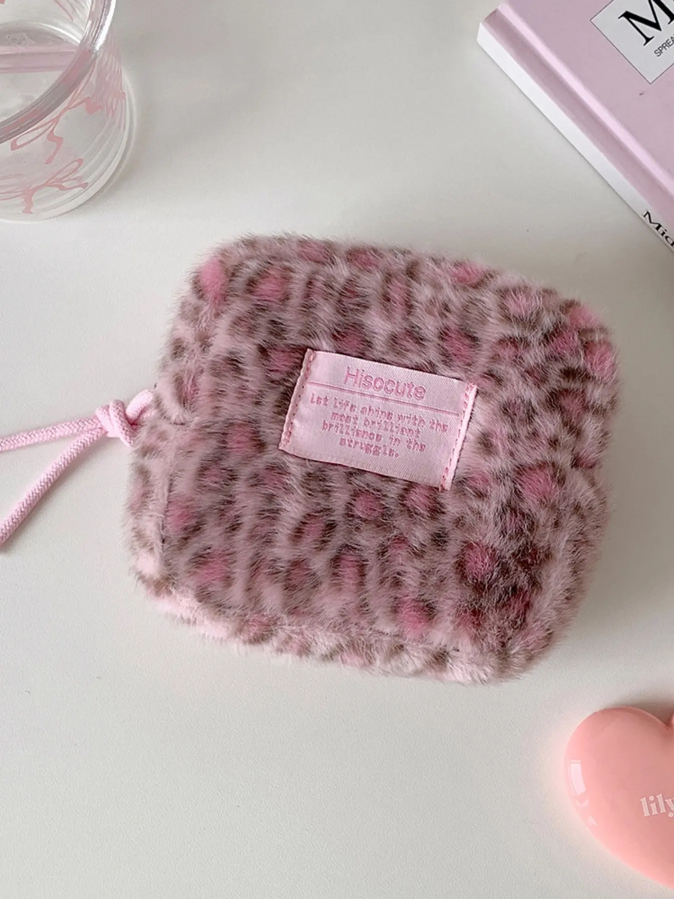 Mini Leopard Plush Makeup Bag, Portable Cosmetic Pouch, Cosmetic Bags, Cute Coin Purse, Sanitary Napkin Storage, Aesthetic Travel Toiletry Pouch, Compact Wallet, 2026 Trendy Accessories
