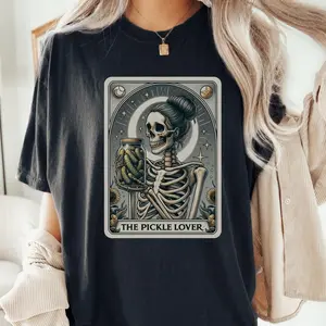 Pickle Lover Tarot Card T-Shirt – Funny Skeleton Pickle Graphic Tee