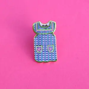 Mandil enamel pin