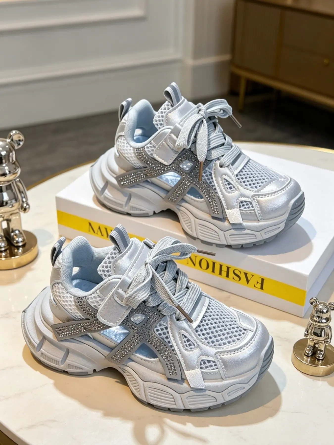 Girls' Rhinestone Mesh Dad Shoes, Lightweight Anti-Slip Running Shoes, Velcro Easy-On Sandals, Low Ankle Trainers, Nonslip Trainers, Casual Sporty Footwear for All Seasons