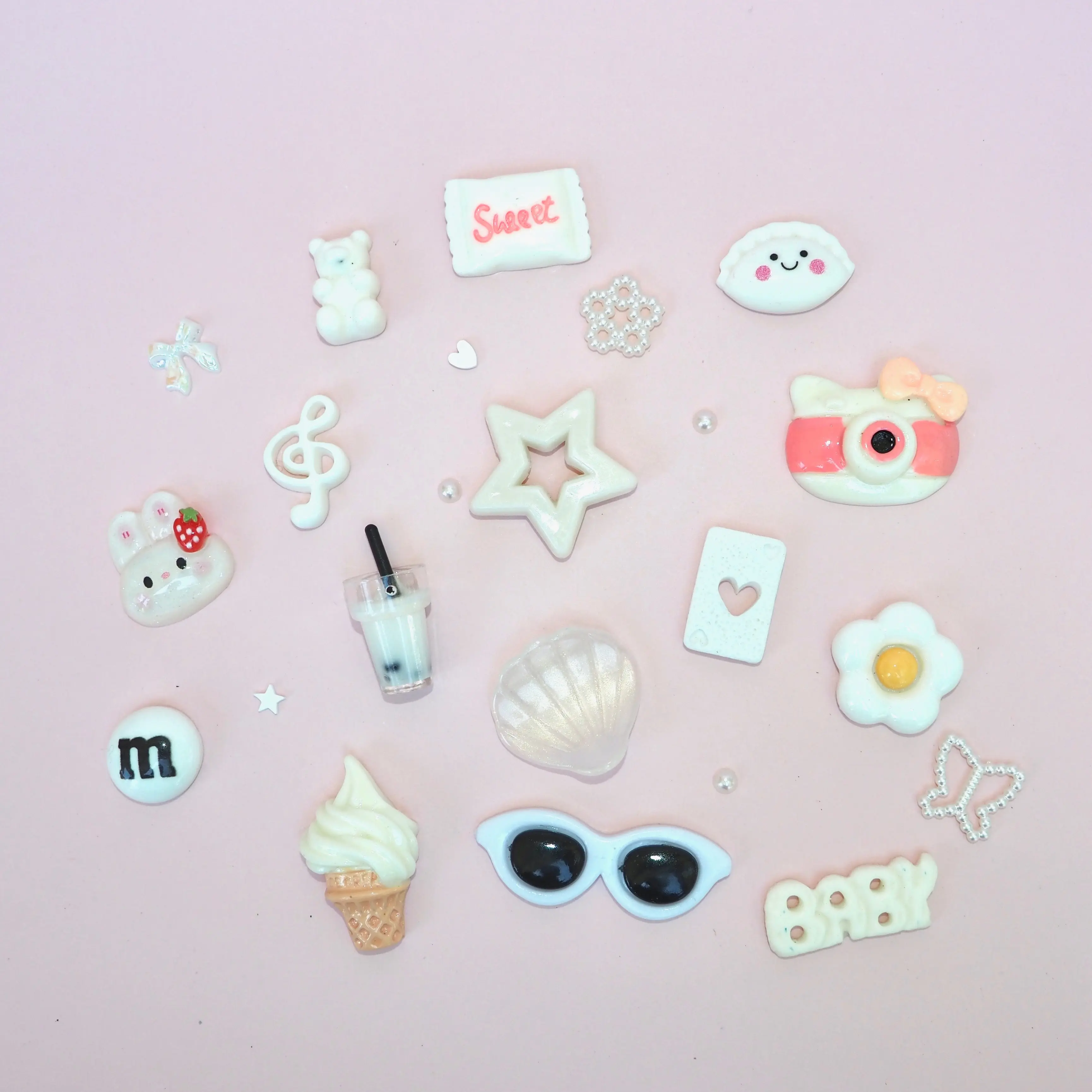 White Color Aesthetic Pack (White Charms & Glue)