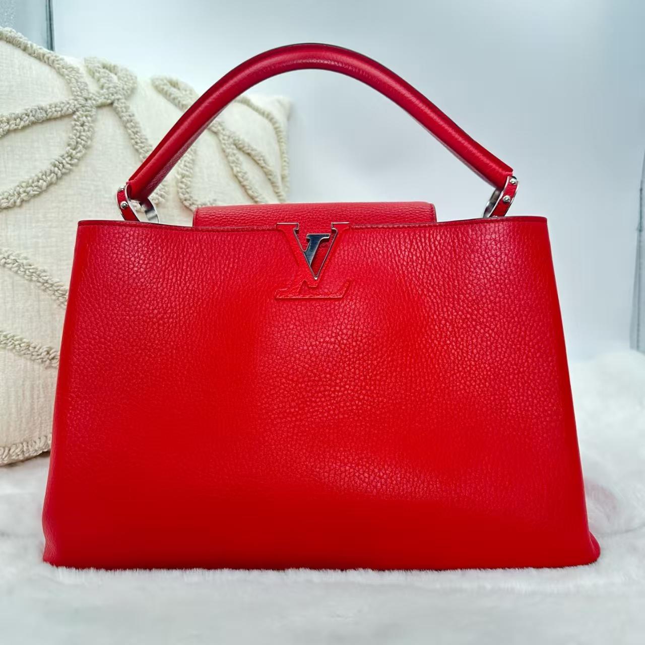 Pre-owned Louis Vuitton Capucines Handbag, Red Taurillon Calfskin, Silver Hardware Bag|19047156