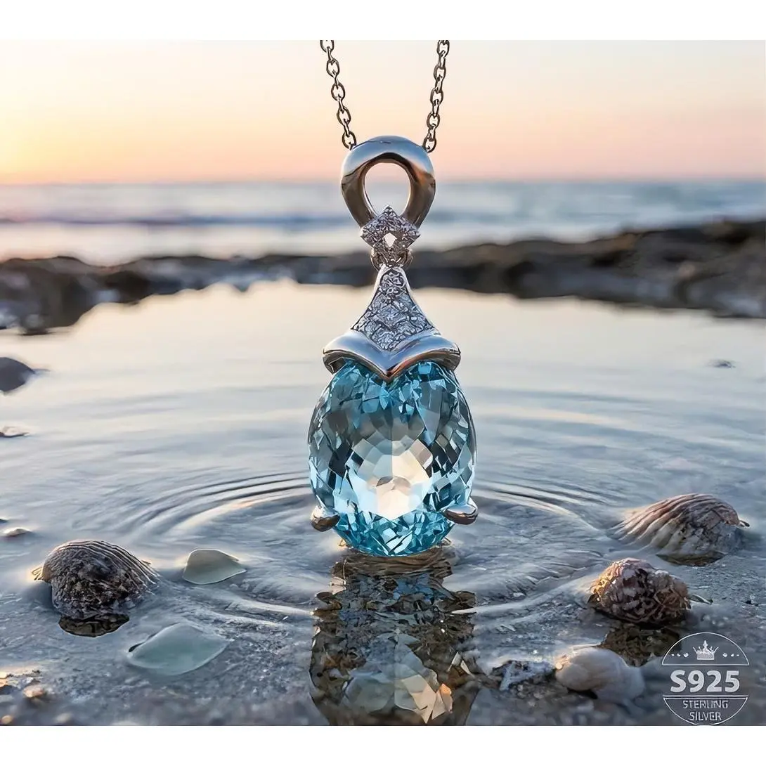 Women's S925 Sterling Silver Synthetic Emerald Pendant Necklace - Elegant Clavicle Chain Jewelry