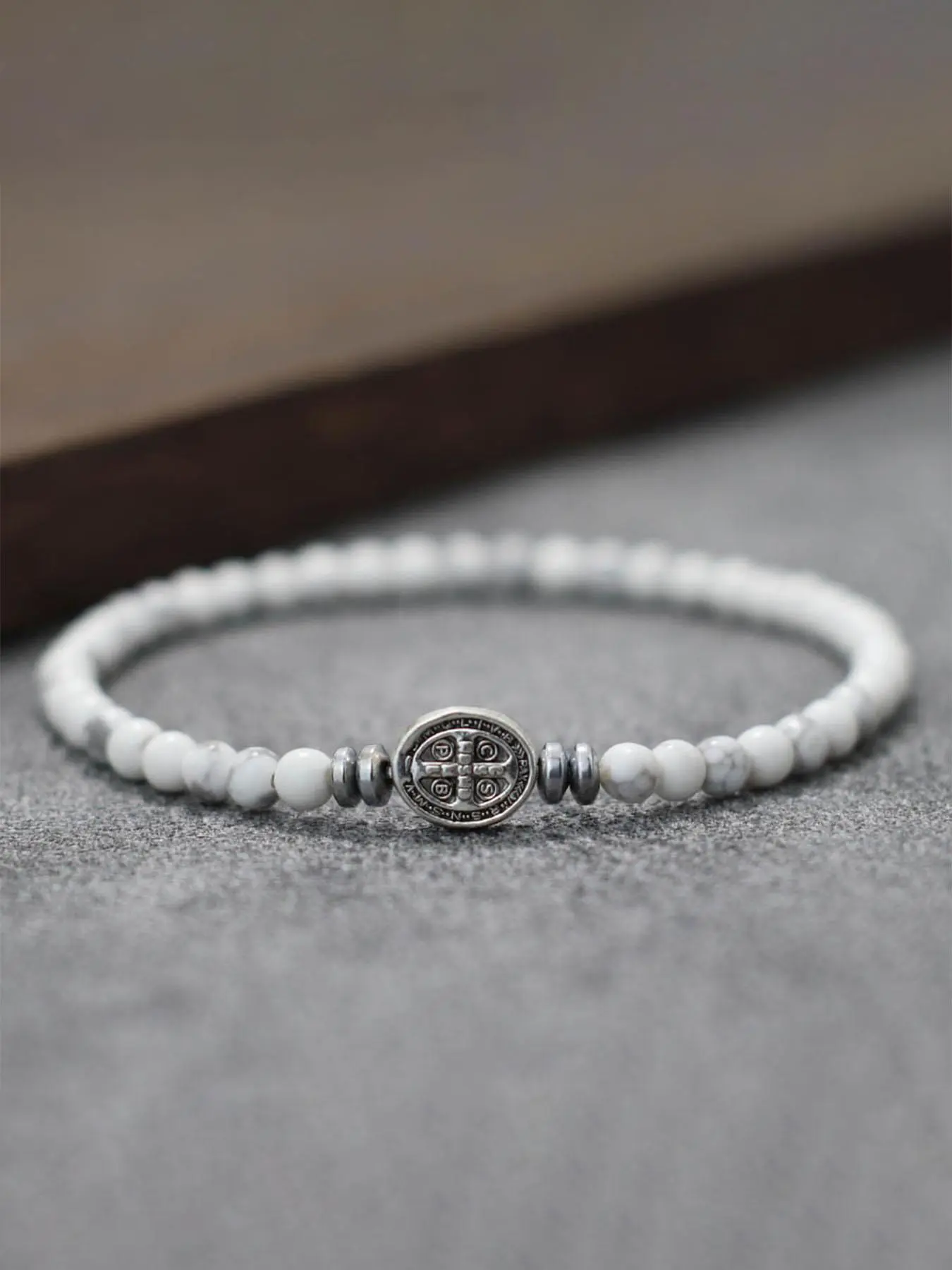 Vintage Cross & Virgin Mary Design Beaded Bracelet, Cross Charm Bangle, Fashionable Hand Jewelry for Women & Men, Trendy All-match & Exquisite Jewelry for Birthday Gift, Bracelet With Pendant