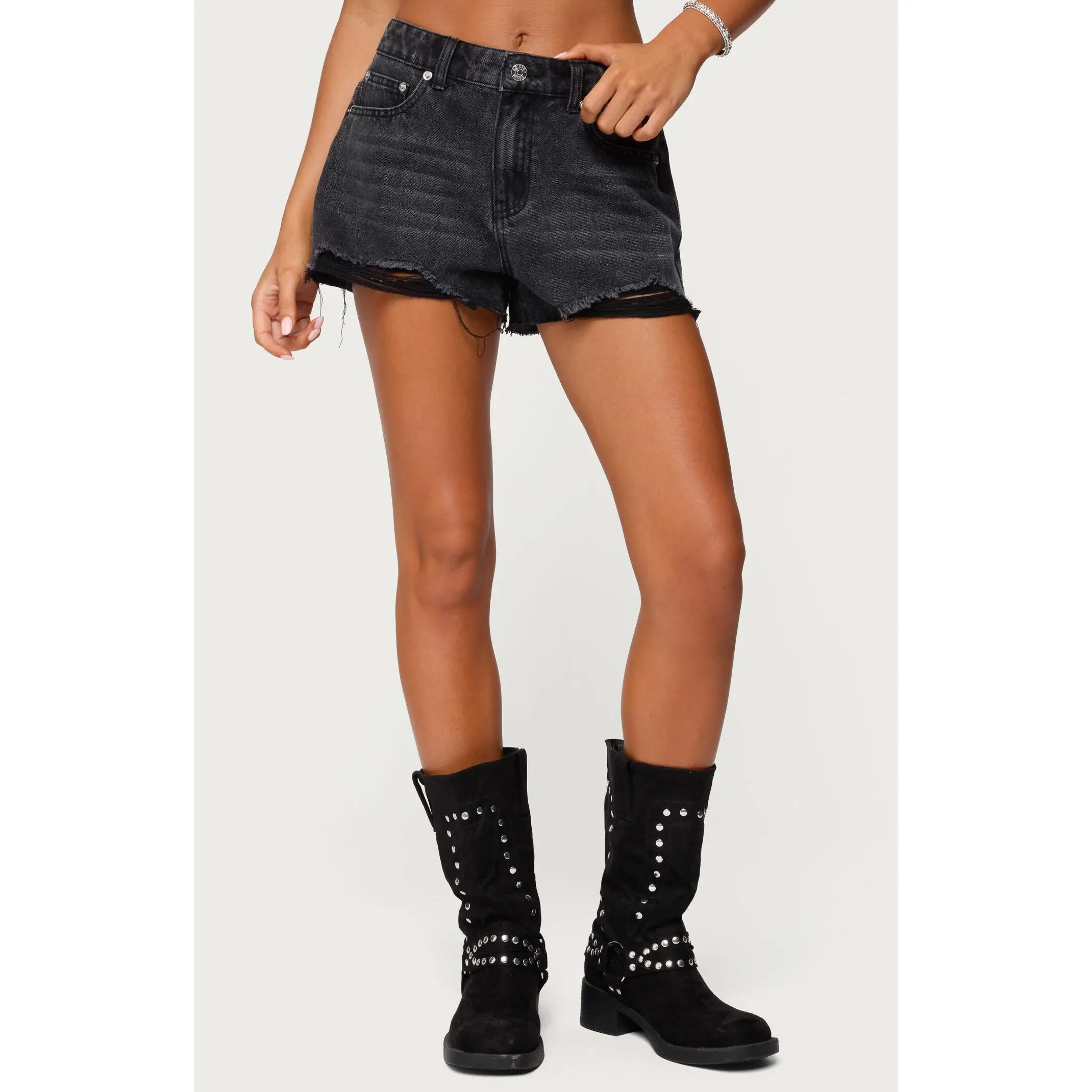 Edikted Women's Fern Mid Rise Denim Shorts