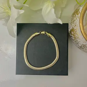 Unisex Herringbone Bracelet - Elegant and Unique
