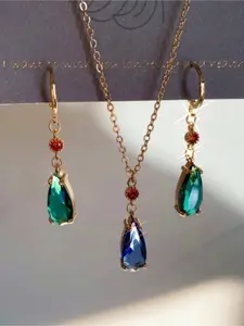 3Pcs/Set Vintage Exquisite Luxurious Fashion Howls Necklace Earrings Pendants Anime Peripheral Cosplay Earrings for Women Men Girls Jewelry Daily Vacation Music Festival Anniversary Gift Couple's Gift, Elegant Jewelry Set