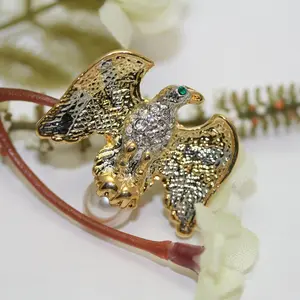 Rhinestone Gold Eagle Crystal Pearl Pin Small Dar Patriot Military USA Campaign Dar Brooch