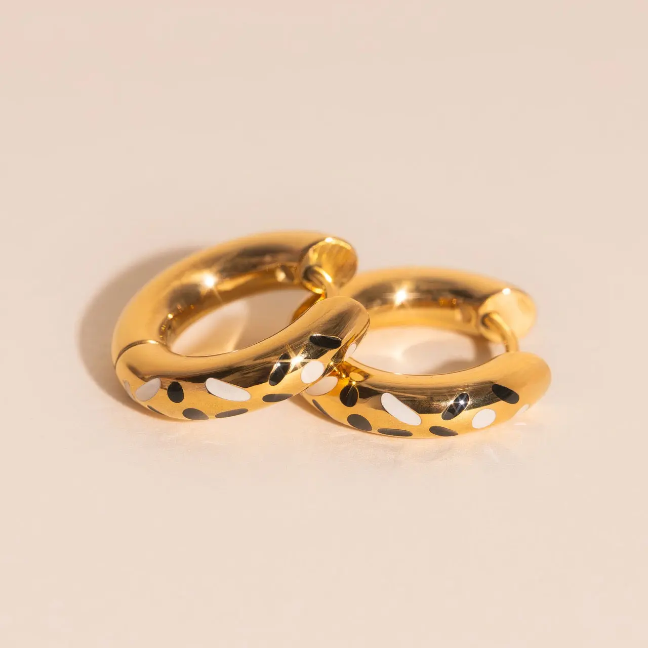 OH CLEMENTINE Inkdrop Women's Chunky Rounded Huggie Hoop Earrings - Thick Gold Hoop Earrings, Irritation-Free Costume Jewelry