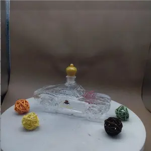 Creative Whiskey Decanter Set, Car Shape Glass Design, Ideal Gift for Anniversaries Birthdays Christmas, Model Star Halo, Liquor Decanter Set, 1 Set