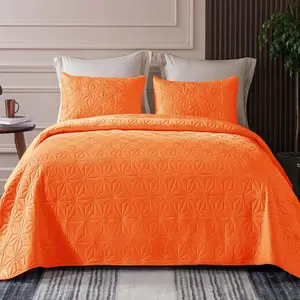 Halloween Fall Autumn King Quilt Bedding Set Soft Orange Bedspreads Quilts King Size for All Seasons 3 Pieces Lightweight Geometric Star Pattern Coverlet Modern Design