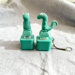 TikTokShopBlackFriday Lizard Button Sound Keychain Toy, Interactive Stress Relief Fidget Gadget with Realistic Sound Effect, Funny Green Design Gift for Halloween, Christmas, Birthday, and Everyday Carry Accessory poker dice