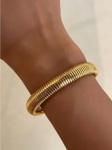 Golden Bracelets for Women, Gold Bangles for Women Chunky Bangle Bracelets for Women Stackable Bangle Bracelets Bracelets Stack Tarnish Free Gold Jewelry Set of 3 for Women Accessories for Her Gifts, Permanent jewelry