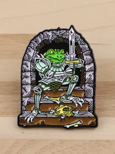 Adorable Frog Knight Cartoon Animal Enamel Brooch, Unique Zinc Alloy Pin, Unisex Daily Clothing Decoration, Perfect Gift for Family and Friends, Durable Metal Pins