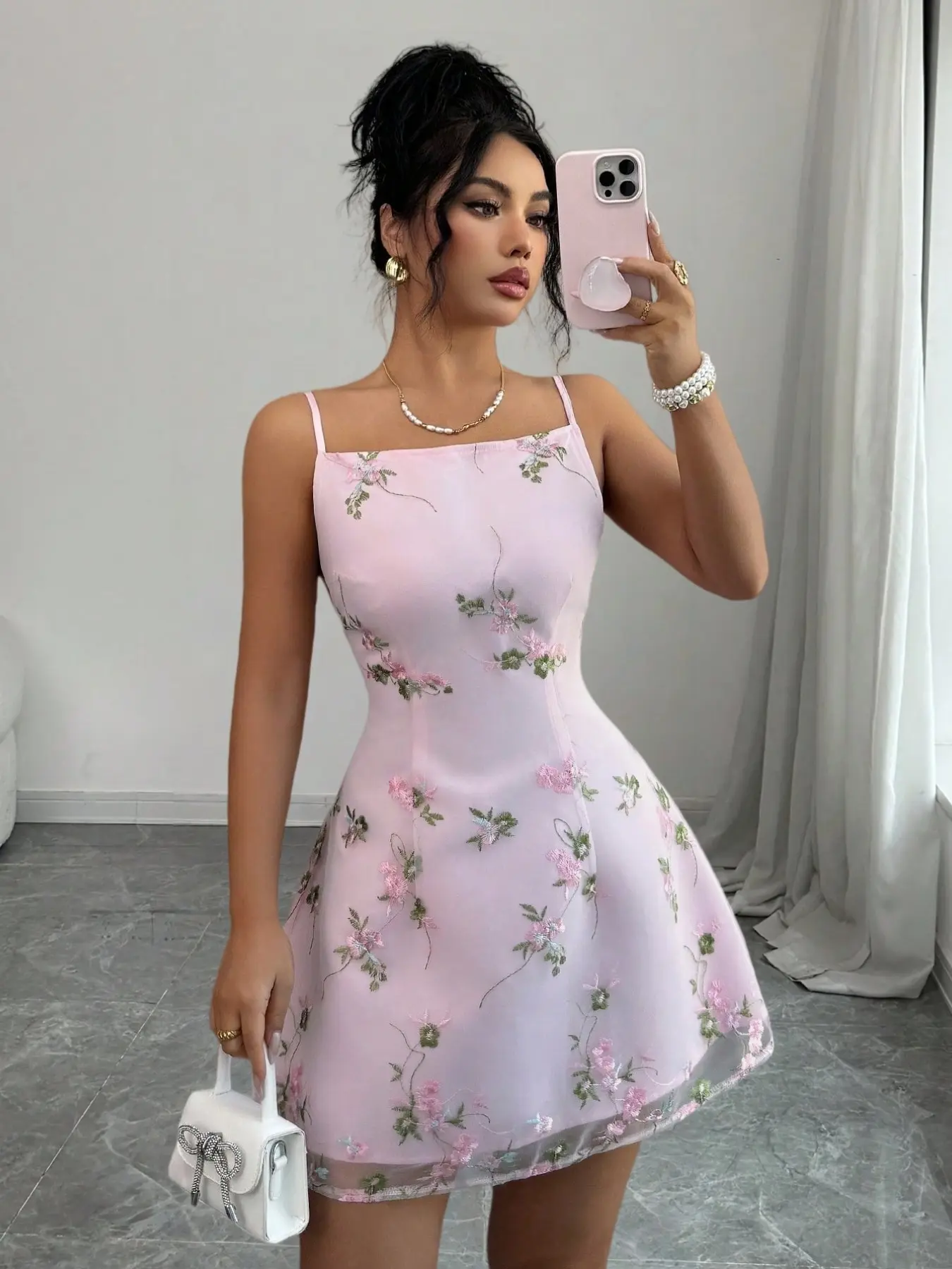 Elegant Women's Mesh Embroidered Strapless Backless Floral Party Dress, Stylish Evening Gown, Dress Up Gown for Special Occasions, Chic Fashionable Formal Wear, Embroidery Elegance, Elegant Backless Design
