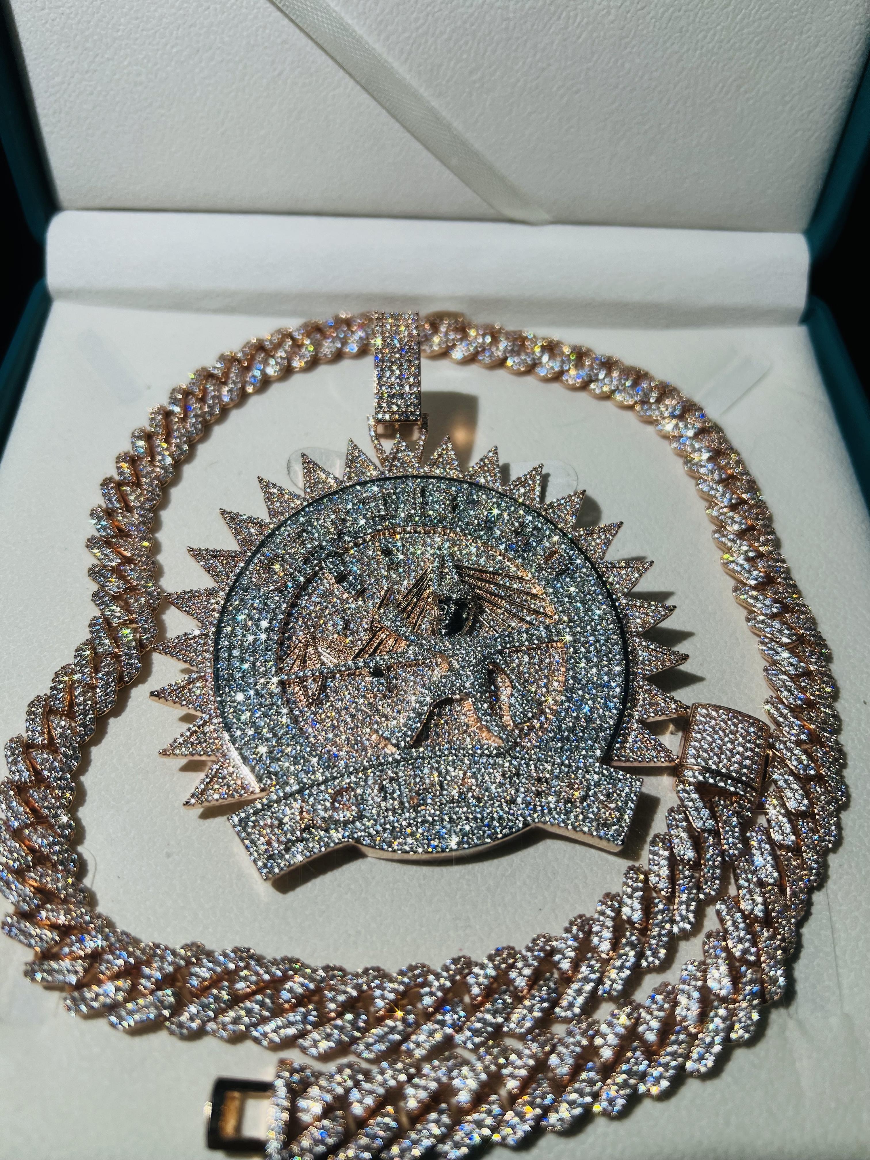 Custom Iced Pendant Silicon Diamond Gear High Luxury VVS Silicon Pendant Hip-Hop Jewelry Initial Logo Pendant Valentine's Day Easter Gift