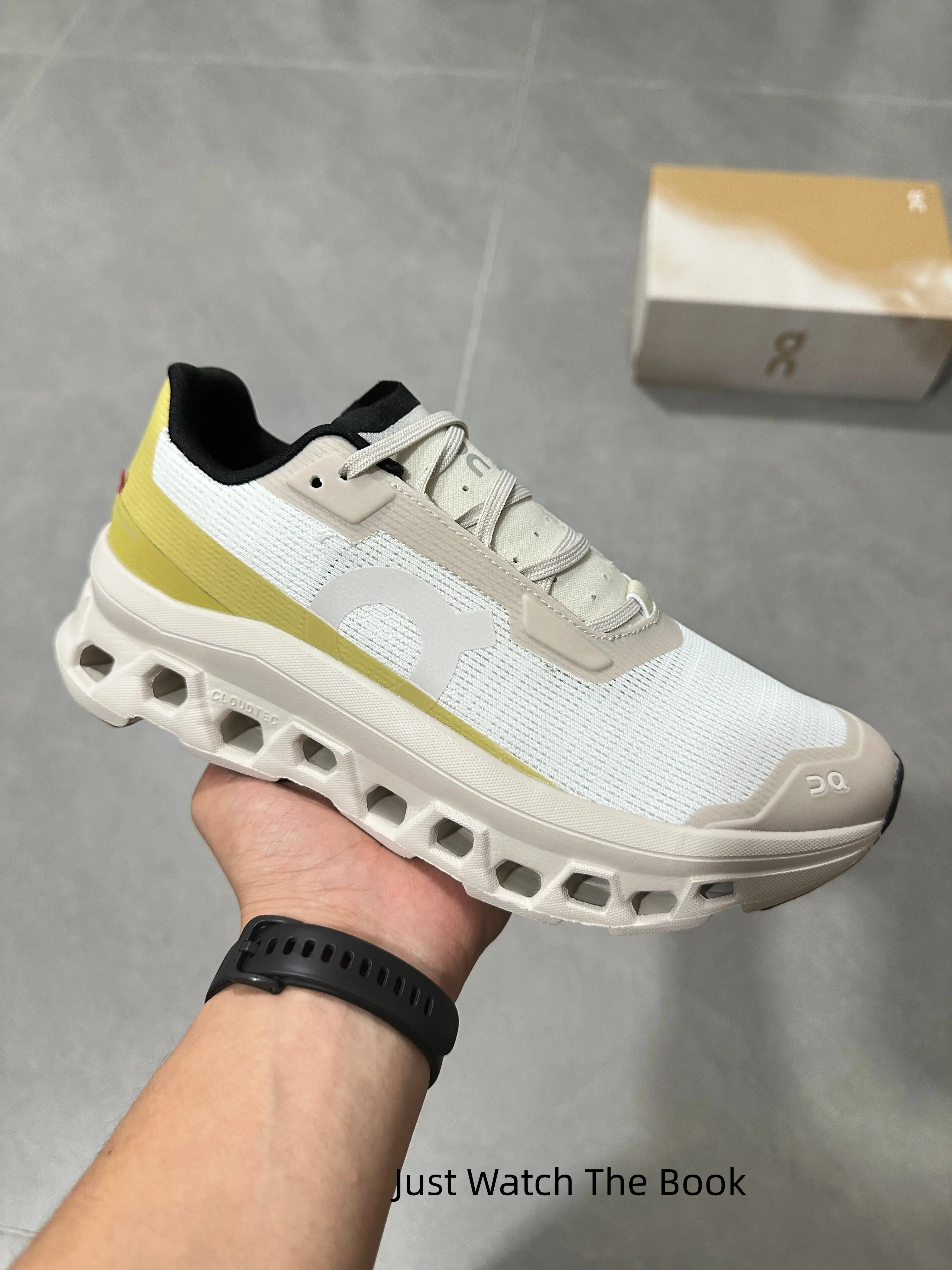 Breathable Fly Knit Upper Hollow Shock-absorbing Anti-slip Thick Sole Fitness Hiking Travel Sports Casual Shoes