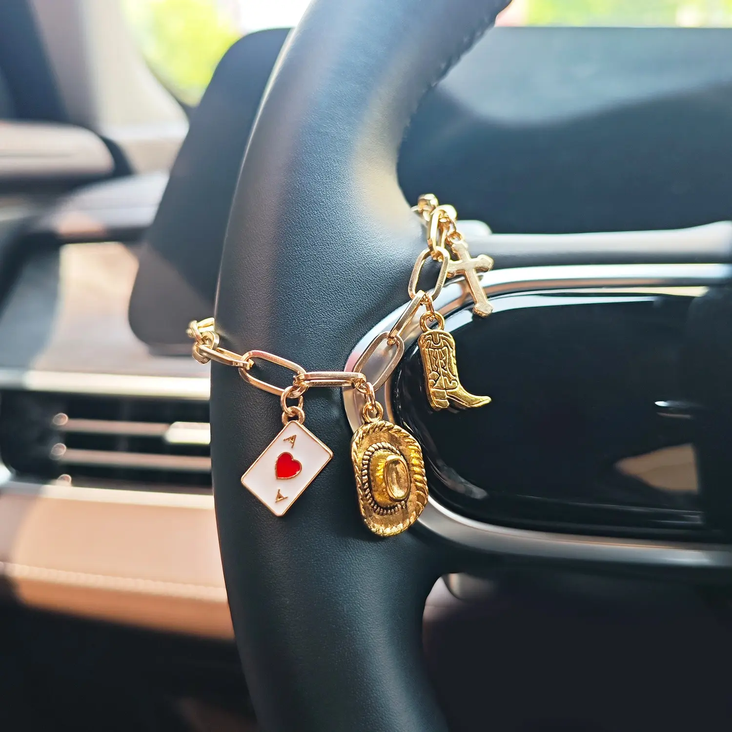 Western Cowboy Cross and Heart Pendant Car Dashboard Ornament, Car Ornaments, Lucky Car Hanging Decor, Car Decorations, Driver Gift, Universal Car Accessory, Car Interior Accessories