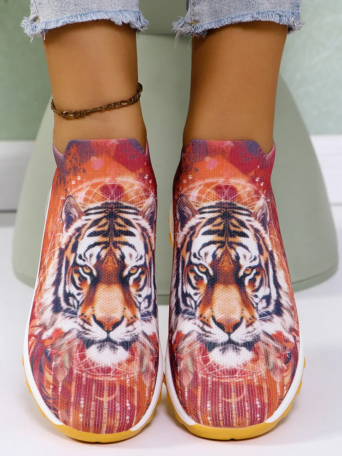 Trendy Air Cushion Thick Sole Flyknit Shoes, Versatile Watercolor Tiger Print Slip-Ons, Fashionable Comfortable Footwear for Everyday Wear
