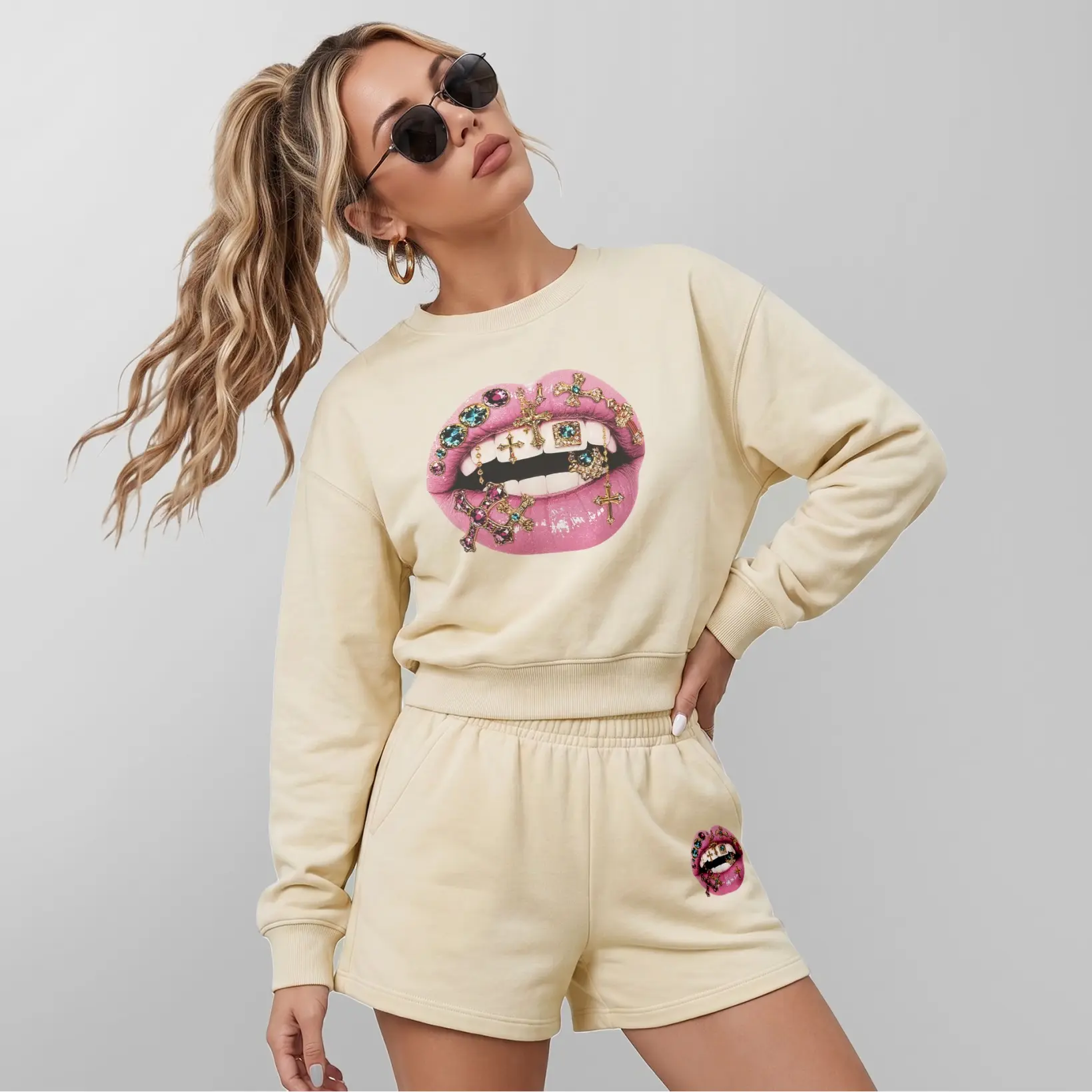 Women’s Jewelry Lips Graphic Crewneck Short Sleeve Sweatshirt & Shorts Set, Relaxed Lounge Matching Outfit With Built-In Drawstring Shorts