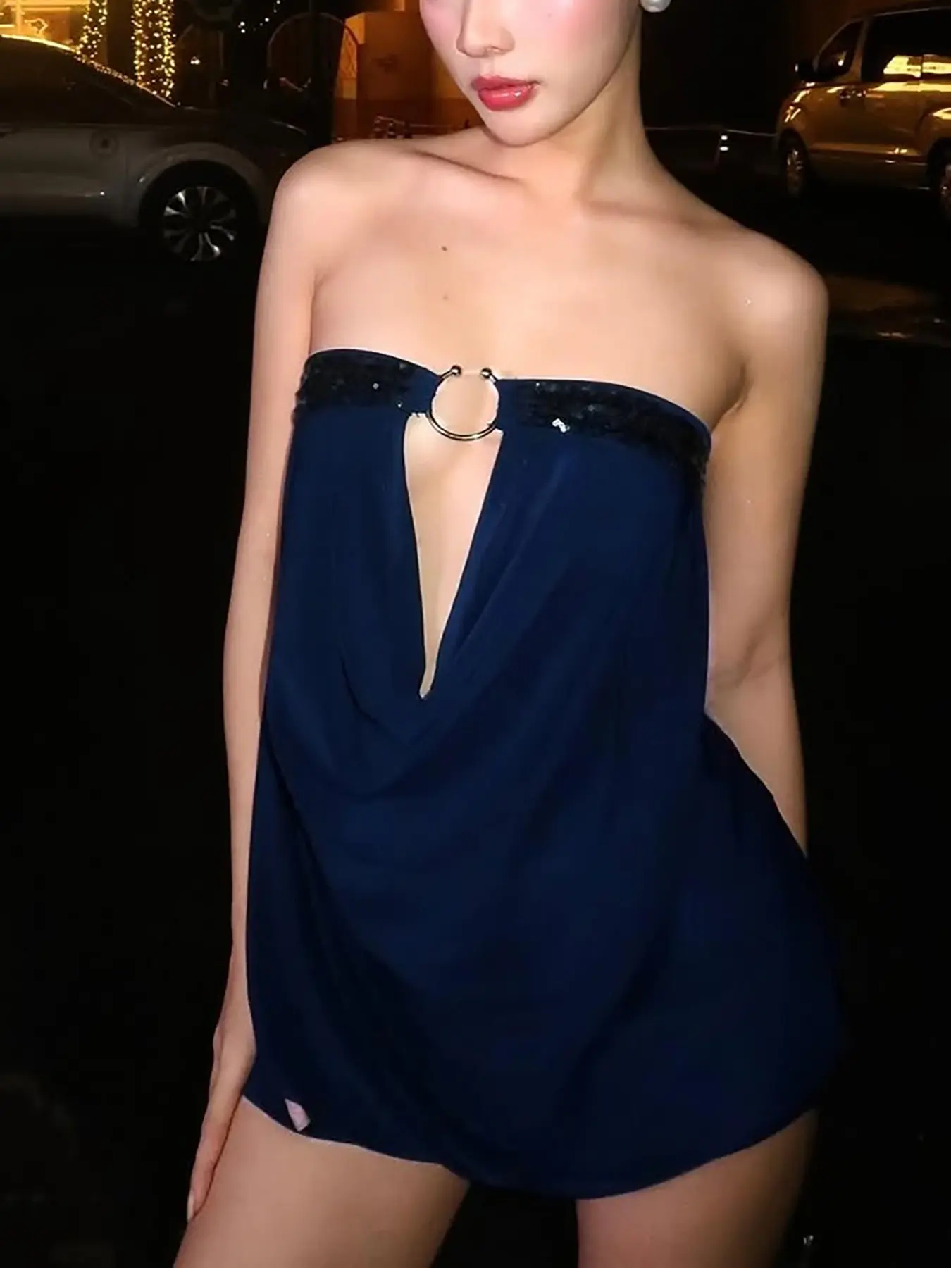 Women's Strapless Dress, Sexy Metal Ring Buckle Decoration, Unique Short Sleeveless Slim-Fit Casual Chic Fitted Dress, Plain Pattern, Womenswear, Bodycon Summer Dress, Beach Party Dresses, Made in China