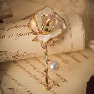Women's Luxury Seawater Shell & Shell Rose Brooch, Elegant Suit Pin, Wearable Charm, Ideal Birthday Valentine Gift for Girlfriend Wife, Wedding Accessory