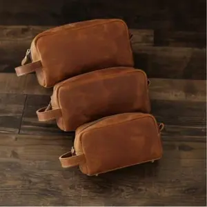 Personalized Leather Toiletry Bag - Customizable Dopp Kit - Ideal for Weddings & Christmas Gifts