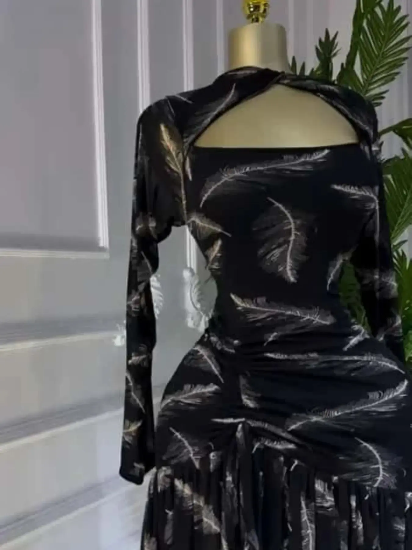 Women Long Sleeve Printed Ruched Midi Dress Elegant Cutout Front A Line Beach Lounge Multi
