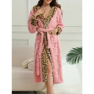 Women's Plush Long Robe, Soft Warm Hooded Bathrobe, Loose-Fit Winter Kint Fabric, Ideal for Bathtub & Spa Shower Room