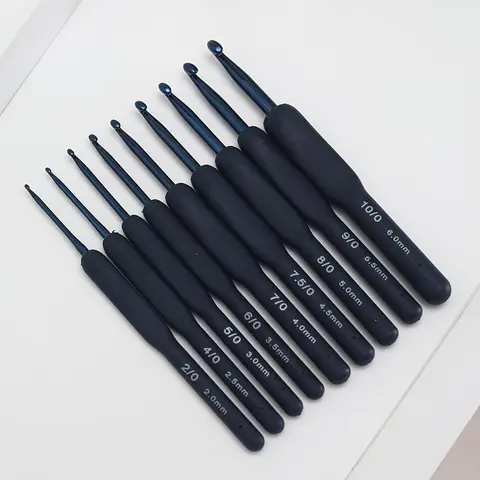 Crochet Hook Set, Soft Grip Crochet Hook for Hold & Control, Suitable for Beginners, Universal Complete Crochet Kit, Crochet Items