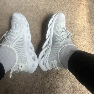 Product Review of Mens Shoes, Ultra-light Textured Design Lace-up Trainers for Treadmill Wear As Gift, Workout Sneakers, Casual Twist Sole Design Sports Running Shoes for Summer 2025 from C**s a** P**s