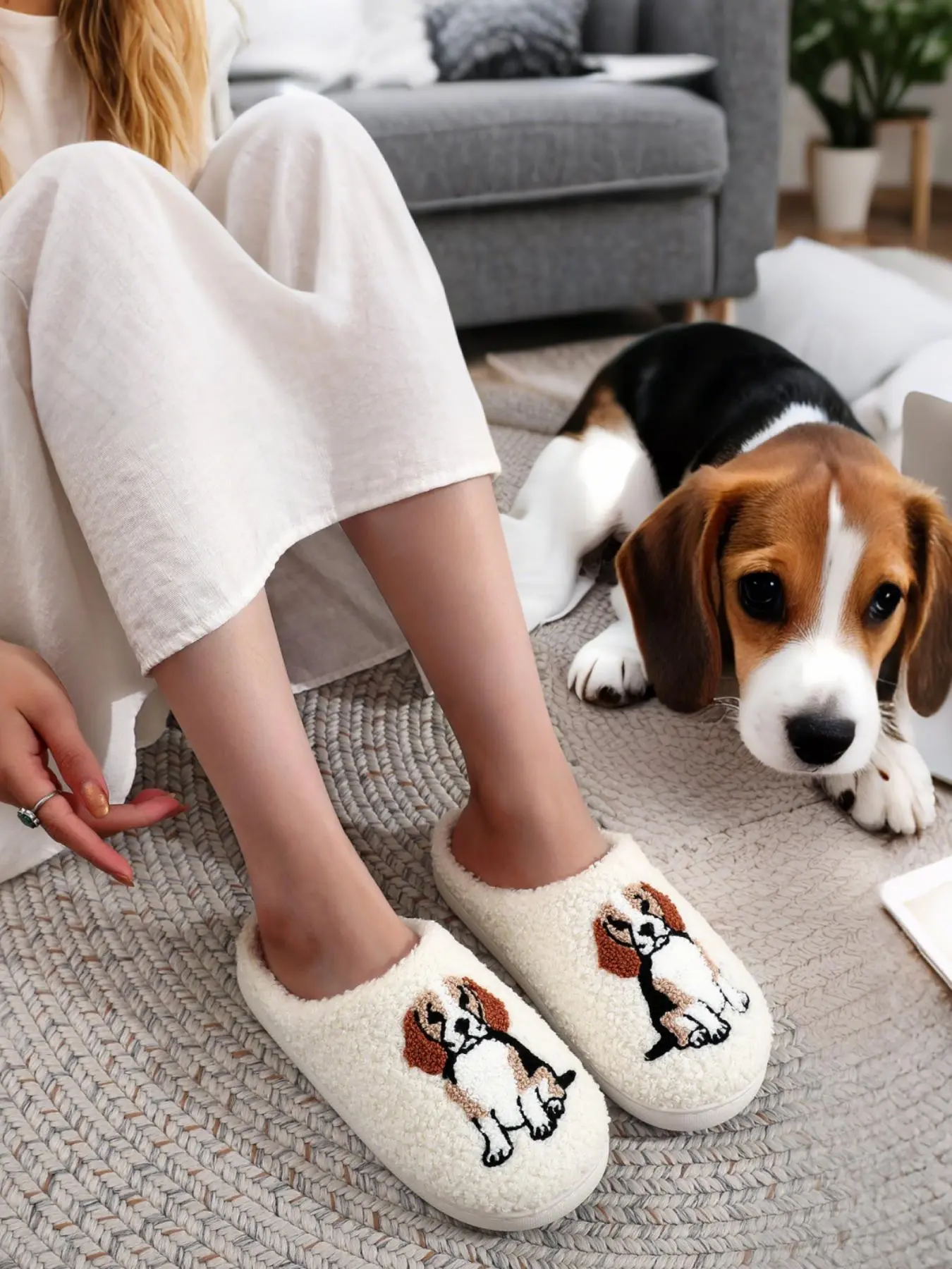 Cute Beagle Dog Design Slippers, Animal Slippers, Casual Soft Comfortable Plush Slippers, Warm House Slippers, Home Slippers for Indoor & Outdoor Use for Women & Men, Footwear