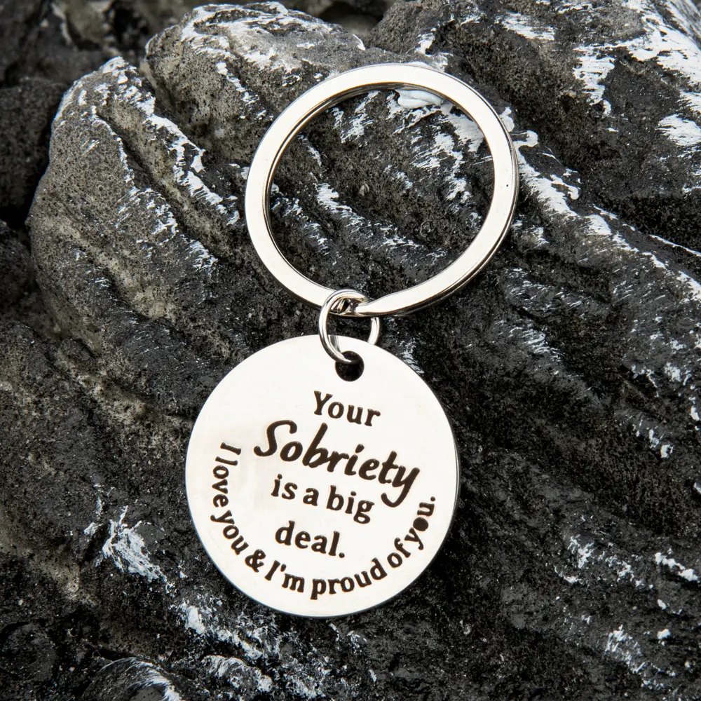 ARPURRAINA 2pcs Fashion Stainless Steel Inspirational Keychains, Engraved Phrase & Statement Slogan Styles, Rustproof Hypoallergenic Double Ring Design, Perfect Gift for Men’s Milestones, Birthdays summerwins