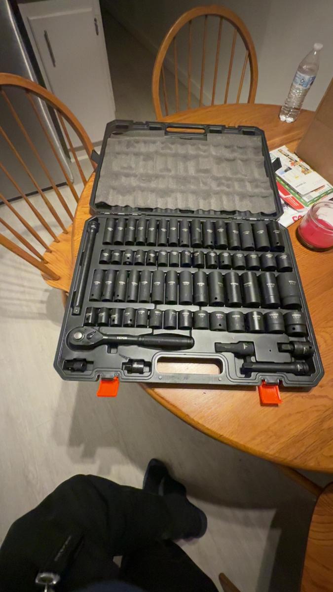 Item: 1/2'' SAE&Metric - 65PC CR-V