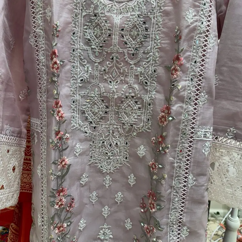 Pakistani suit