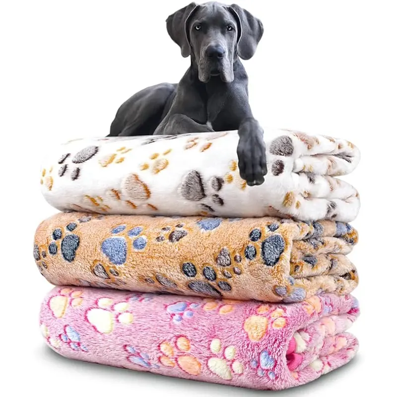 Soft Fleece Pet Blanket for Dogs & Cats, Cozy Fluffy Paw Print Throw for Puppies & Kittens