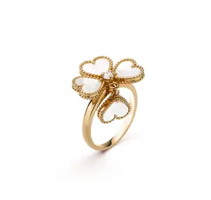 Pre-owned Van Cleef & Arpels Sweet Hearts ring 18K yellow gold white mother of pearl with round dia size 52(6)
