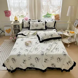 Rose Floral Print Ruffle Trim Quilt, Soft Comfortable Breathable All Season Bedding for Bedrooms, Bedding Supplies for Home Bedroom, Creative Home Bedding