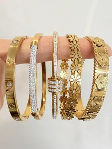 Fashion Stainless Steel Daisy Five-Petal Flower Bangles Set, Rhinestone Studs, Rhinestone Accents, Daily Wear Holiday Gift, Stackable Bracelet