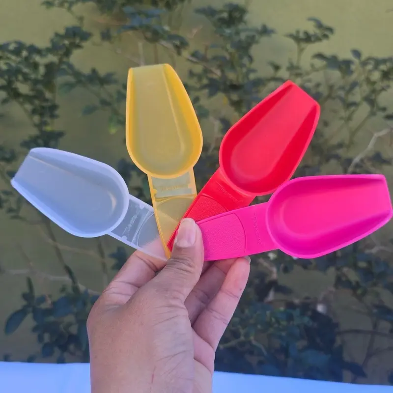 Vintage-Style Spoon in Yellow Pink Red & Transparent 5 1/4 Inches for Serving Seeds Nuts Flour Kitchen Essential