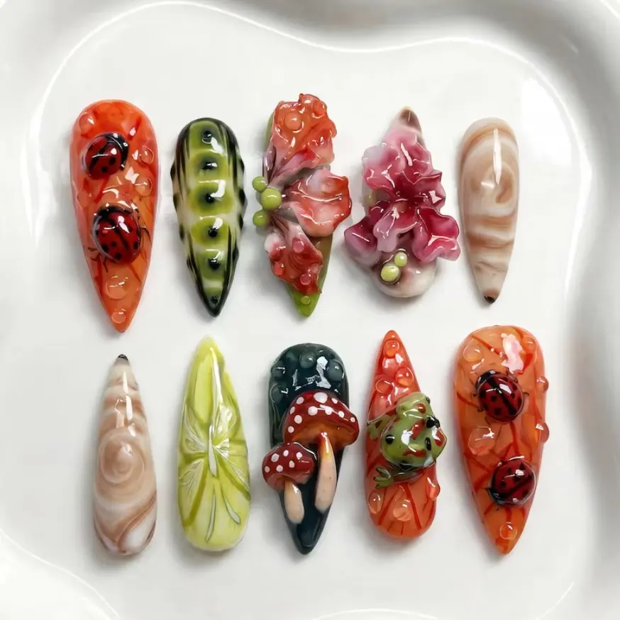 Goblincore Press On Nails Set 3D Ladybug & Frog Garden Art Hand Painted Gif For Birthday Party, Wedding Nails