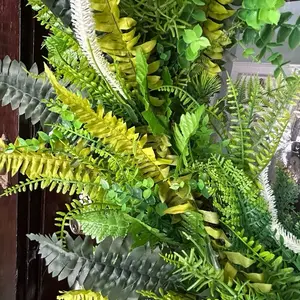 Mixed Feen Green Wreath
