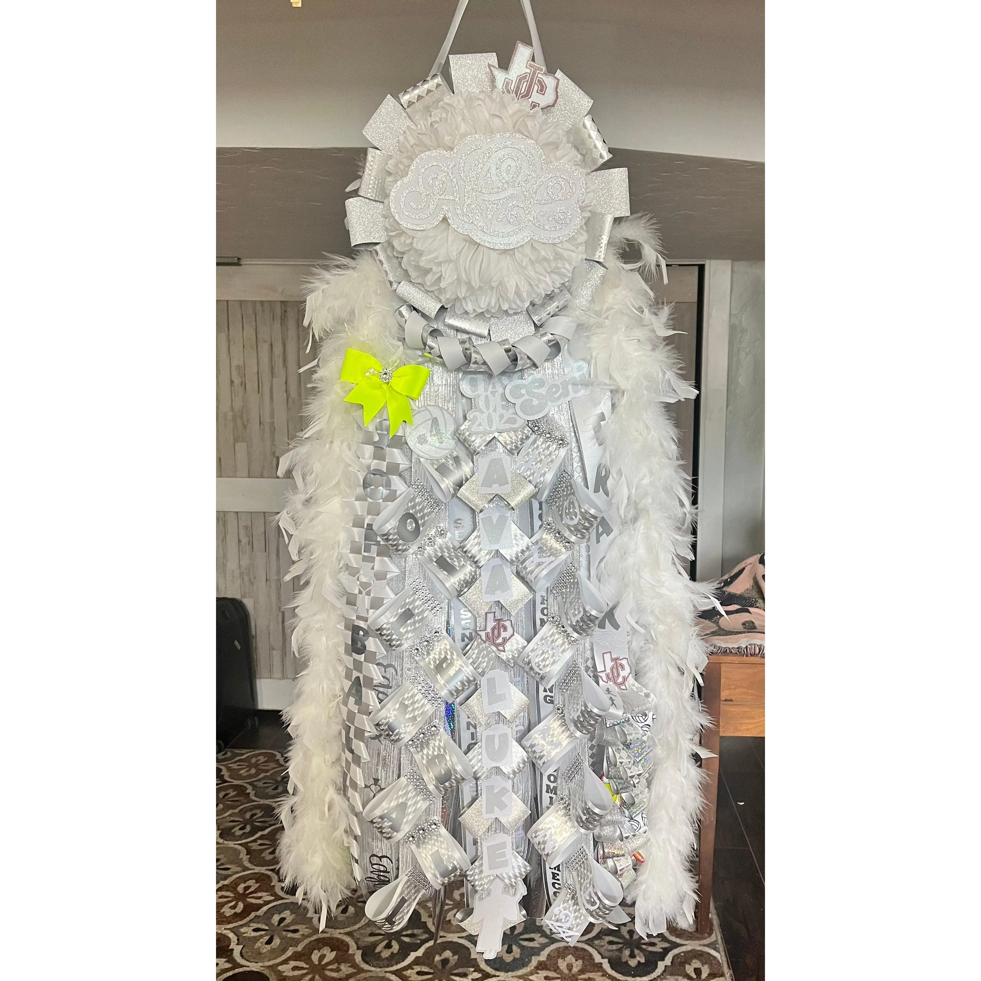 Small Senior mum | Homecoming mum | Single senior mum |