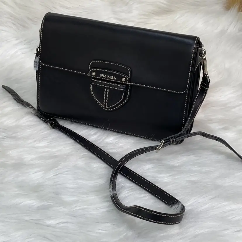 Pre-owned PRADA leather Shoulder Bags Vintage / Classic City Crossbody Bag