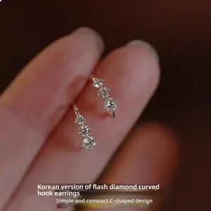 A Delicate Gift| Simple C-Shaped Earrings with Sparkle Black Heart Tassel Long Retro Round Fashion jewelry mystery jar Chic Two-Way Diamond Inlaid Flower thick studs Floral Threader fake piercing jhumka turquoise men design woman aretes bonitos wedding ri