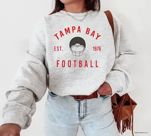Tampa Bay Football Crewneck Sweatshirt /T-Shirt, Buccaneers Sweatshirt, Hoodie,  Tampa Bay Football T-Shirt, Buccaneers Fans Gift, Tampa Bay Sweater