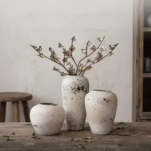 Vintage Handmade Ceramic Vase, Neutral Earth Tone Pottery, Rustic Decorative Vase, Suitable for Dried Flowers and Tabletop Decoration