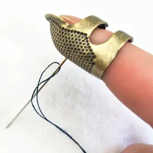 1PC Retro Finger Protector Antique Thimble Ring Handworking Needle Thimble Needles Craft Household DIY Sewing Tools Accessories
